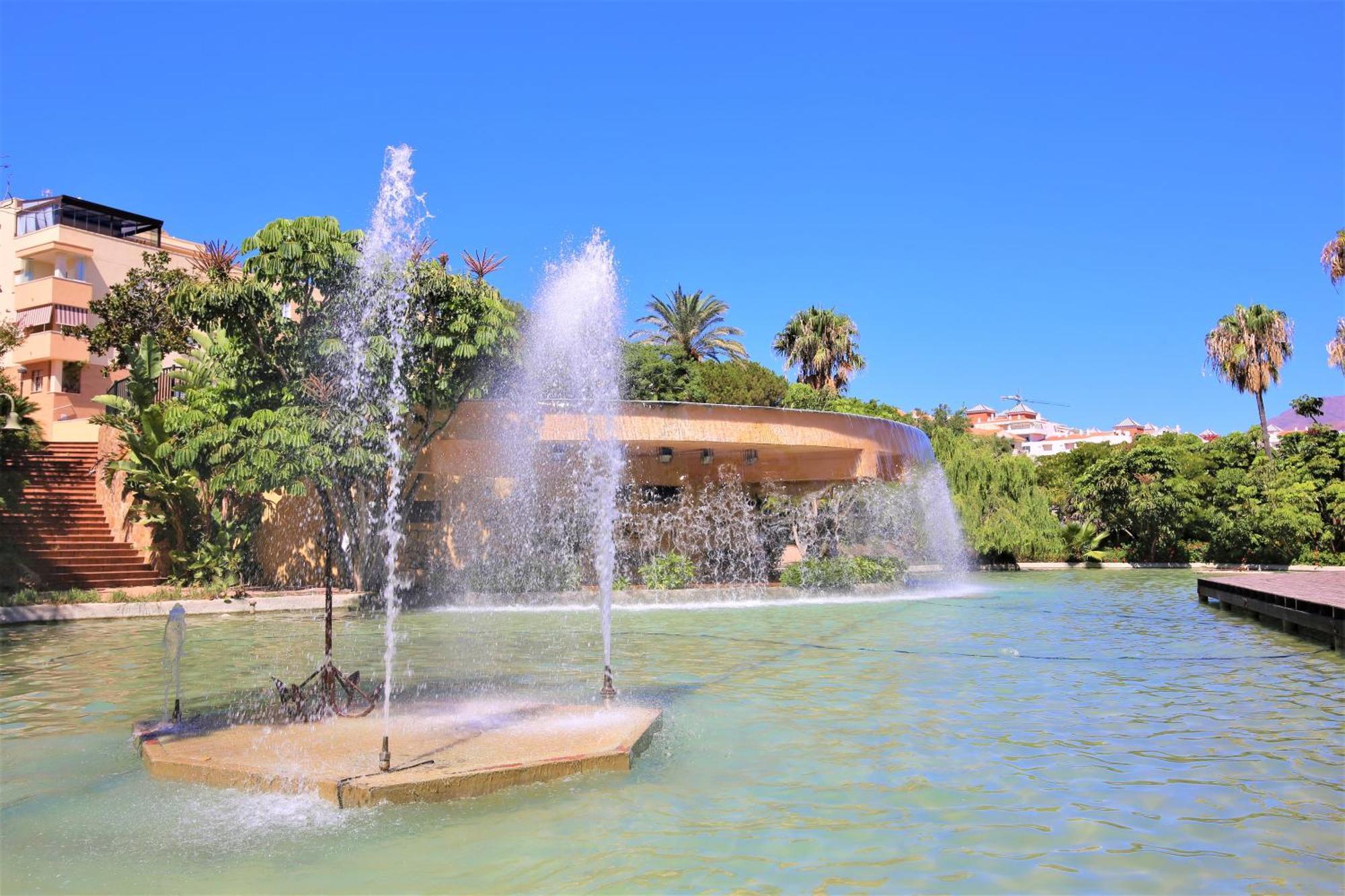 Estepona Town Apartment Carmen Exteriör bild